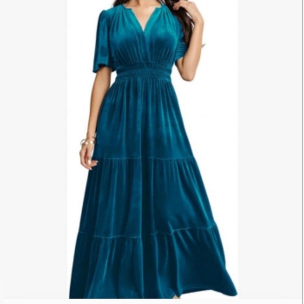 Entro Stylish Velvet Tiered Maxi Dress